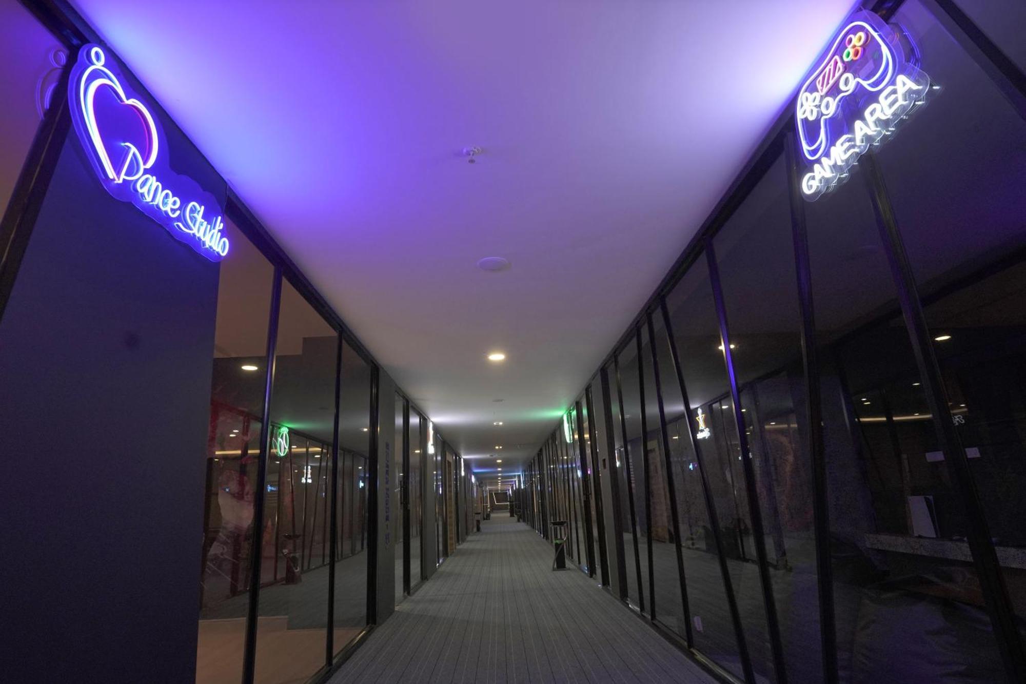 班加罗尔 Essotto Recreation Hub酒店 外观 照片