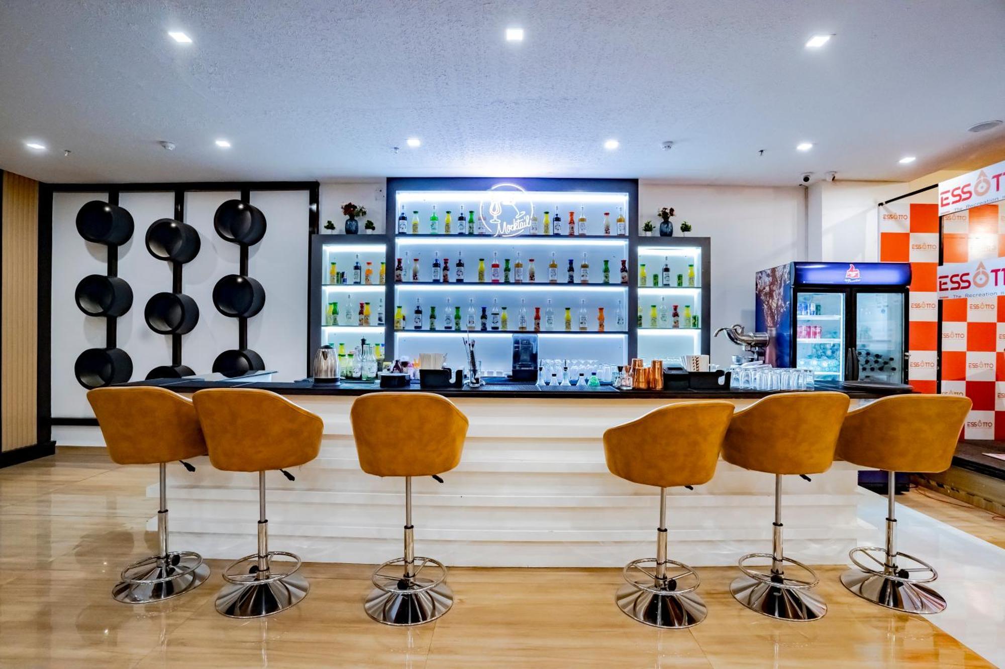 班加罗尔 Essotto Recreation Hub酒店 外观 照片